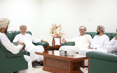 Dhofar University Vice Chancellor Strengthens Ties with Omani Journalists Association