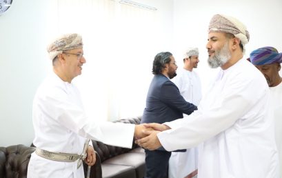 Dhofar University Vice Chancellor Exchanges Eid Al-Fitr greetings with Staff