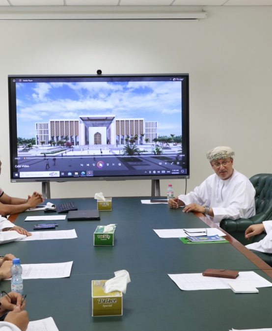 Joint Committee of the College of Medicine at Dhofar University Conducts Facility