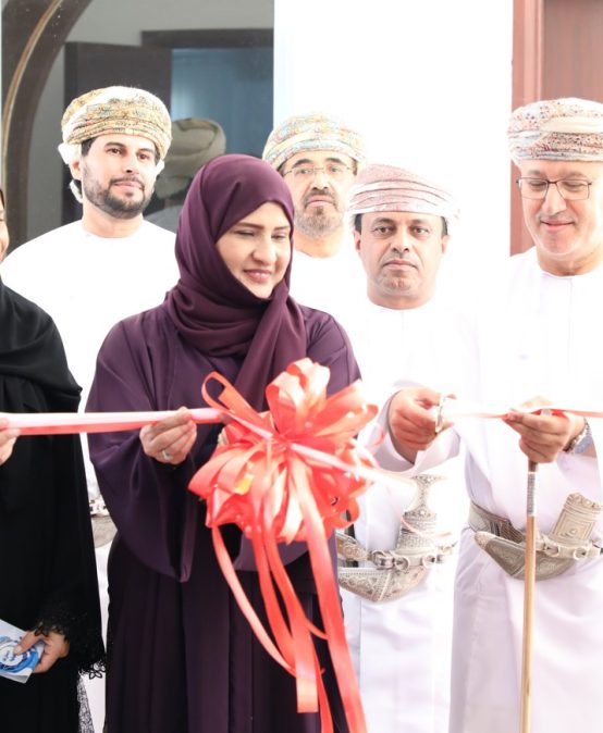 Dhofar University Vice Chancellor Inaugurates Modern Geographical Technologies Lab